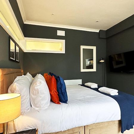 Liam Place Near Hyde Park - 1 Double Bed, 1 Sofa Bed, Spacious Apartment, Private Entrance Londýn Exteriér fotografie