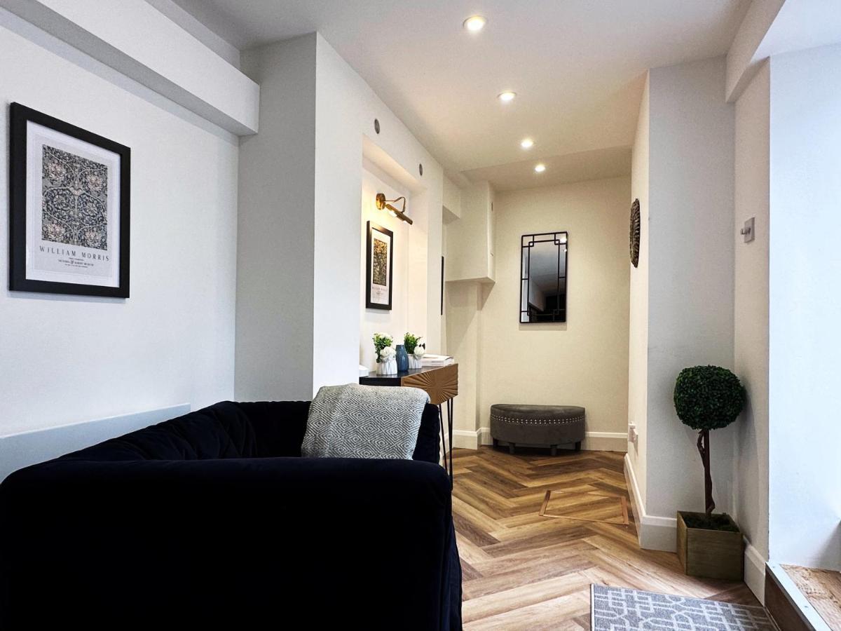 Liam Place Near Hyde Park - 1 Double Bed, 1 Sofa Bed, Spacious Apartment, Private Entrance Londýn Exteriér fotografie