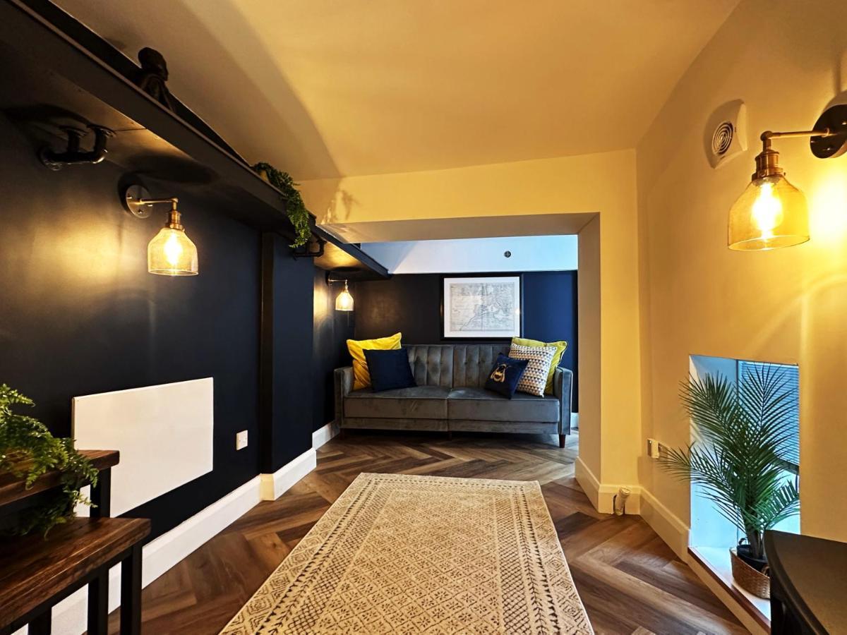Liam Place Near Hyde Park - 1 Double Bed, 1 Sofa Bed, Spacious Apartment, Private Entrance Londýn Exteriér fotografie