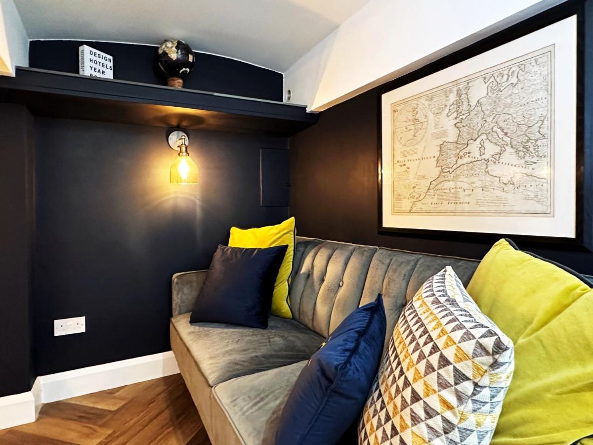 Liam Place Near Hyde Park - 1 Double Bed, 1 Sofa Bed, Spacious Apartment, Private Entrance Londýn Exteriér fotografie