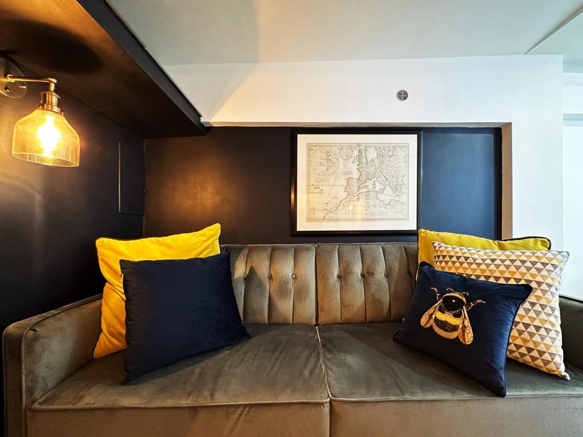 Liam Place Near Hyde Park - 1 Double Bed, 1 Sofa Bed, Spacious Apartment, Private Entrance Londýn Exteriér fotografie