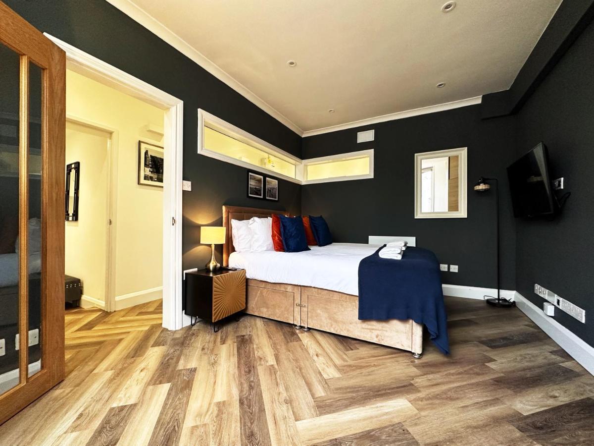 Liam Place Near Hyde Park - 1 Double Bed, 1 Sofa Bed, Spacious Apartment, Private Entrance Londýn Exteriér fotografie