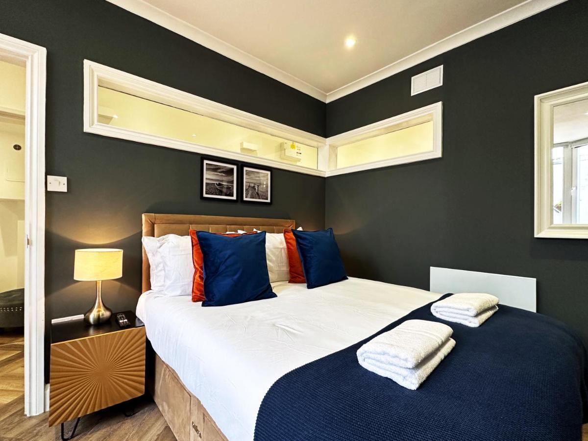 Liam Place Near Hyde Park - 1 Double Bed, 1 Sofa Bed, Spacious Apartment, Private Entrance Londýn Exteriér fotografie