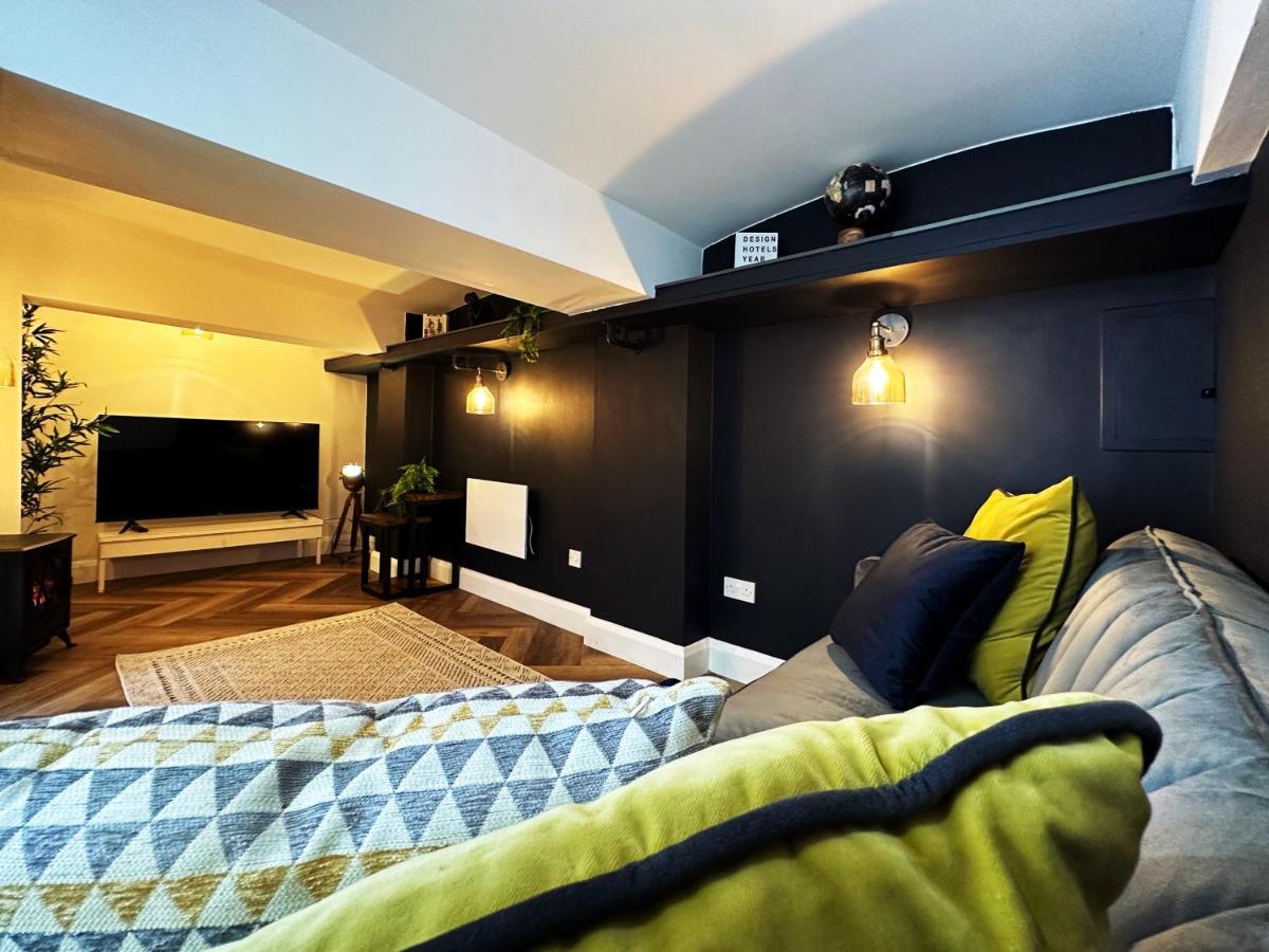 Liam Place Near Hyde Park - 1 Double Bed, 1 Sofa Bed, Spacious Apartment, Private Entrance Londýn Exteriér fotografie